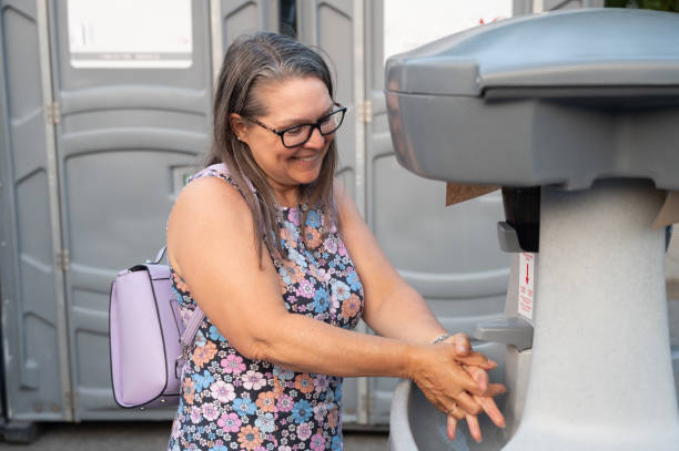 Professional porta potty rental in Maywood, CA